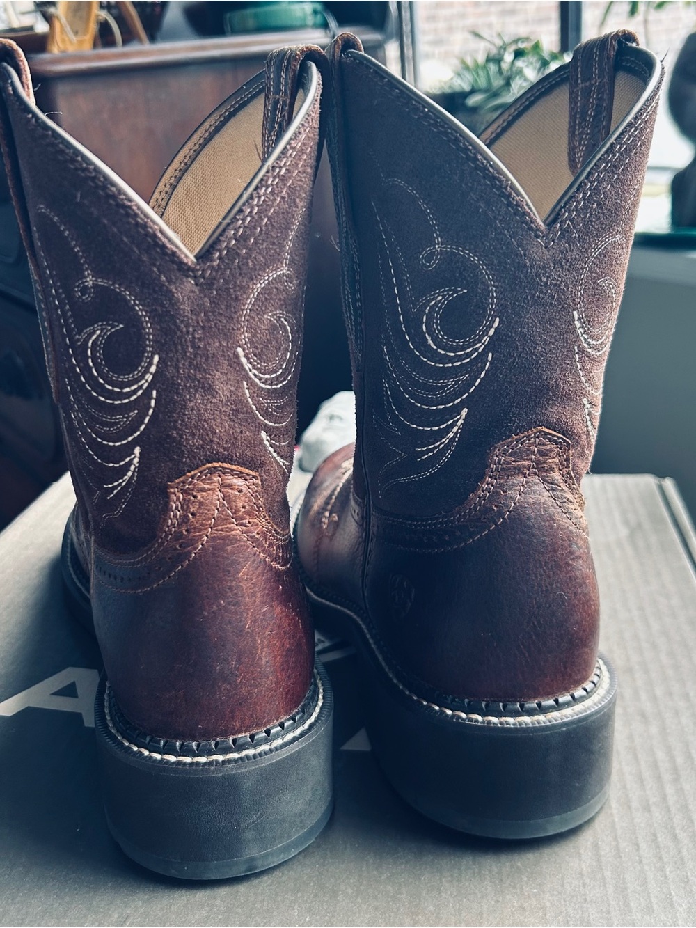 Ariat Brown Women’s Size 10 Leather Western Work Boots - Picture 7 of 10